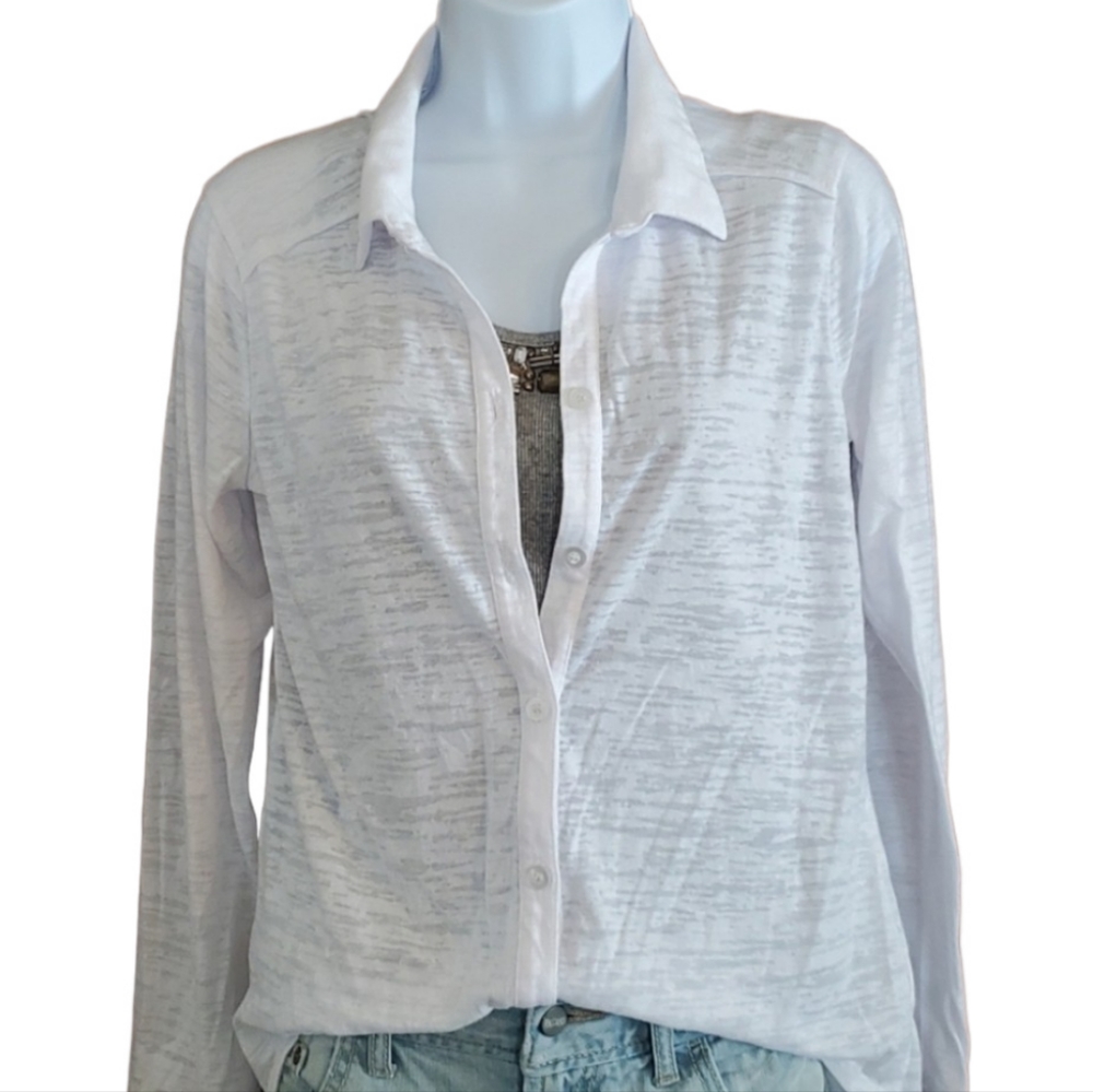 Eyelash Couture High-Low White Burnout Button Down Top